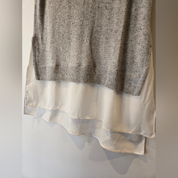 Camber & Grace Grey Knit Sleeveless Top with White Underlay Size Small - Picture 6 of 6